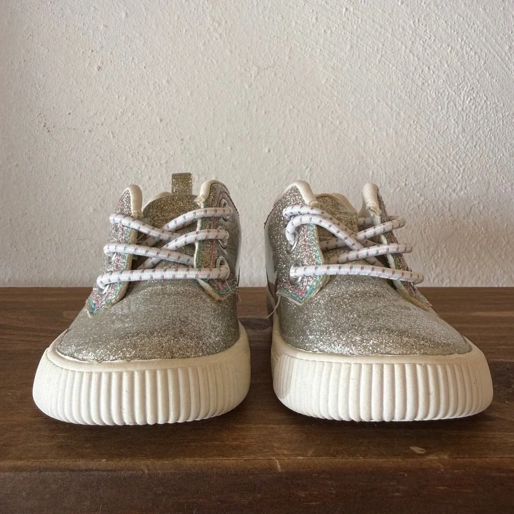 Carter's Glitter Toddler Sneakers Size 4 Silver Hearts Bungee Lace Up Shoes